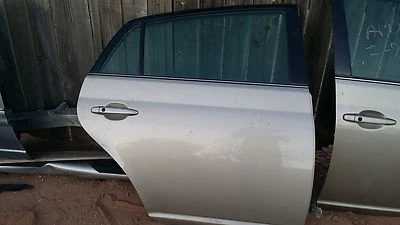 Toyota Avalon 2005 2006 2007 2008 2009 2010 2011 2012 puerta trasera derecha pasajero Foto 1 de 4