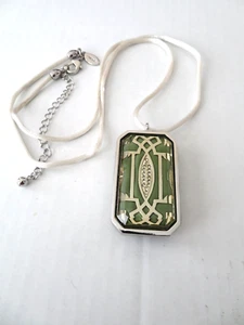 CHICOS  PENDANT NECKLACE 28-32" - Picture 1 of 4