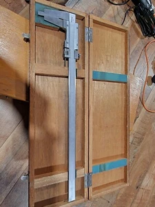 mitutoyo caliper 18 inch very good condition with protective box ( original)  - Picture 1 of 2