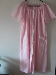 Lady Lyn Brunch Coat Womens Size 14 Sleepwear Summer Pink Pockets Buttoned - Picture 1 of 13