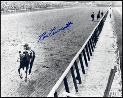 Secretariat - Foto firmada por Ron Turcotte 8X10 ganadora 1973 Belmont Stakes + certificado de autenticidad Foto 1 de 2