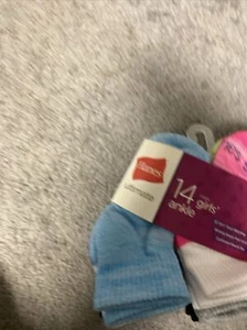 Hanes Ultimate Girls Size S 6-10.5 Multicolored Cushion Ankle Socks 14 Pair Pack - Picture 1 of 3