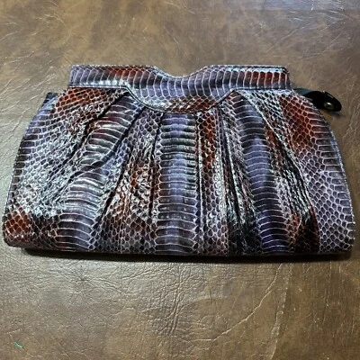 Hermosa Cartera sin asas vintage de cuero de serpiente púrpura y granate J.Renee Foto 1 de 4