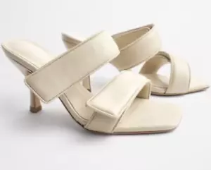 【TONY BIANCO】Bounty Sheep Nappa Sandals Vanilla AU/US 5 NEW Ship From Australia - Picture 1 of 7