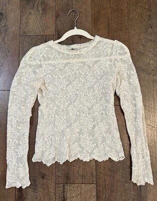 Cabi Lace Floral Sheer Long Sleeve Stretchy Ivory Top Scalloped Edges Sz M - Image 1 of 4