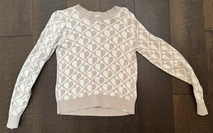ABERCROMBIE KIDS GIRLS SWEATER - SIZE 13/14 - Picture 1 of 3