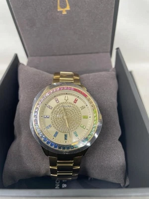 Bulova Hombre Cristal Fantasma Tono Dorado Acero Inoxidable Reloj Arco Iris Cristal Bisel Foto 1 de 4