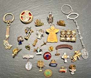 LOT OF VINTAGE CHRISTIAN RELIGIOUS PINS + I613 - Picture 1 of 17