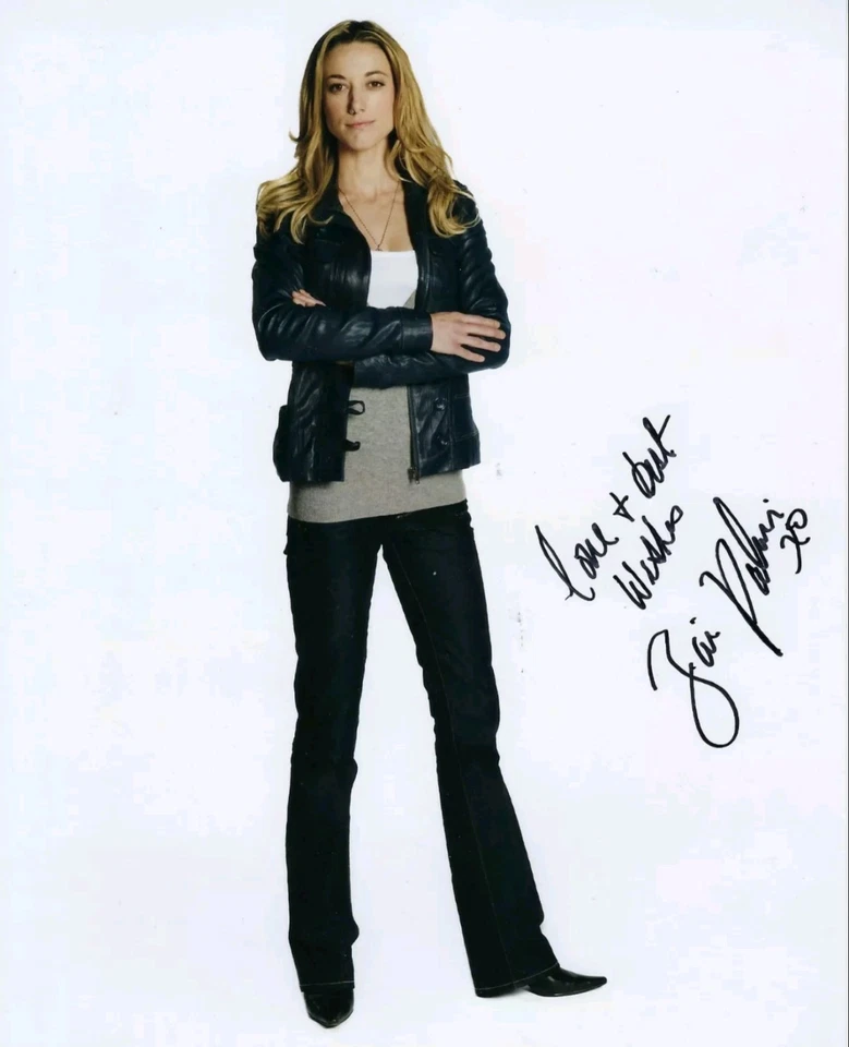 LOST GIRL SIGNED REPRINT ZOIE PALMER 8X10 GLOSSY PHOTO LAUREN LEWIS LOVE FAST SH - Image 1 of 1
