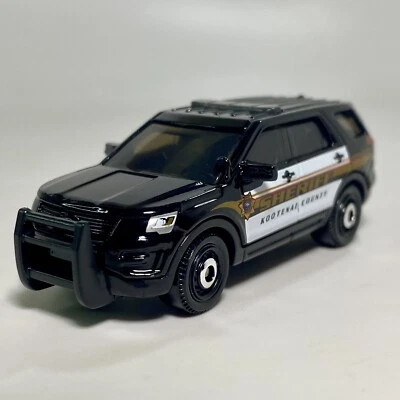 Ford Interceptor 2016 utilitario negro blanco escala 1:64 diecast diorama Sheriff SUV Foto 1 de 4