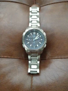 Casio OCEANUS OCW-600TDJ-1AJF Solar Titanium Men's Watch Analog Black Dial - Picture 1 of 6