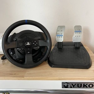 Thrustmaster T300 volante e pedali da corsa per PS3 PS4 PC testato - Foto 1 di 6