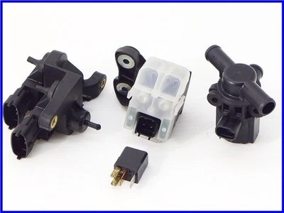 Juego de fusibles y relés originales DUCATI 2015 Hypermotard SP 821  Foto 1 de 4