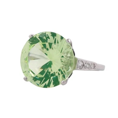 Anillo solitario imitación espinela diamante acento oro blanco 14K 9,90 CTW talla 5,75 Foto 1 de 4