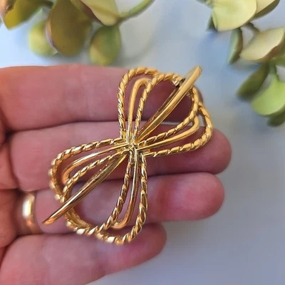 Vintage Gold Tone Hair Pin Clip - Image 1 of 3