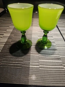 Set 2 cased Carlo Moretti small cordial glasses Italy opaline green  mcm - Picture 1 of 6