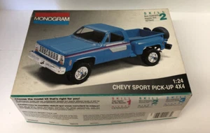 Chevy Sport Pickup 1992 monograma - hasta 4x4 escala 1:24 caja abierta - Imagen 1 de 5