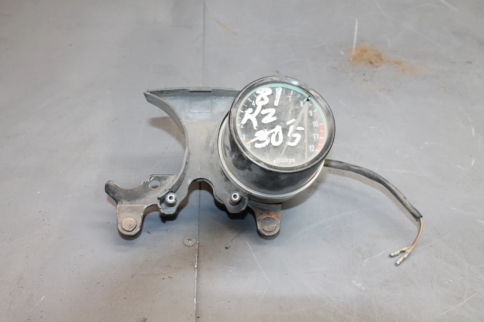 1981 KAWASAKI 305 CSR GAUGE METER TACHOMETER W/STAY BRACKET - Image 1 of 4