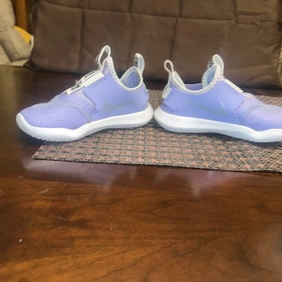 NIKE AT4663-501 Flex Runner Zapatos Informales Púrpura Sin Cordones Juveniles Talla 9 Foto 1 de 4