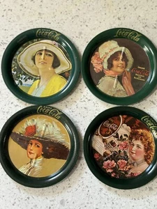 Vintage 4er Set Coca Cola Metall Untersetzer Grün Viktorianisch Damen - Bild 1 von 3