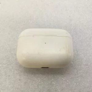 Apple AirPods Pro 1st Generation A2084 In-Ear Headsets with Charging Case - Picture 1 of 3