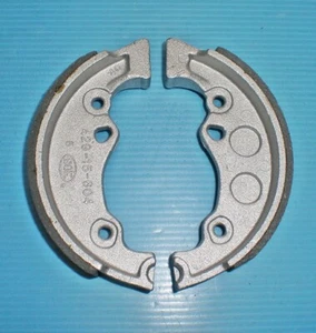C Hai CS R RS 50 25 Super Bremse Bremsbacken passend für Zündapp Z561-15.903 NEU - Bild 1 von 1