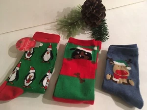 Christmas Kids Socks Lot of 3 Penguin/ Dog/ Reindeer Size 9-11 Unisex NEW - Picture 1 of 5