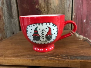 Tazza Gnomo Natalizia "non c'è posto come Gnomo". Belle Madison rosso nuovo……..x5 - Foto 1 di 5