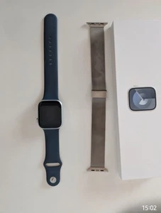 Apple Watch Series 9 41mm Aluminiumgehäuse mit Armband - Bild 1 von 13