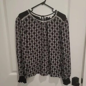 John Paul Richard Womens Blouse Sz PXL Black White Elastic Cuff LS Petite - Picture 1 of 14