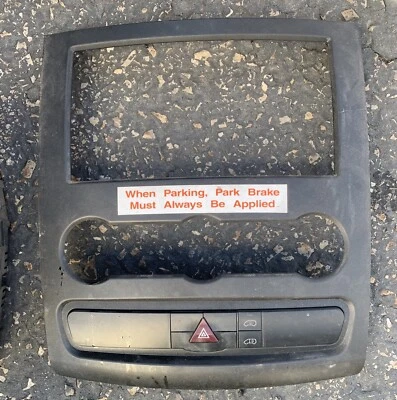 10 11 12 2012 DODGE SPRINTER 2500 PAINEL CENTRAL CONSOLE ACABAMENTO PAINEL CAPA FABRICANTE DE EQUIPAMENTO ORIGINAL - Imagem 1 de 2