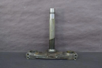 KAWASAKI 1980 1981 1982 1983 KZ550 LTD HORQUILLA DIRECCIÓN VÁSTAGO ABRAZADERA TRIPLE INFERIOR Foto 1 de 4