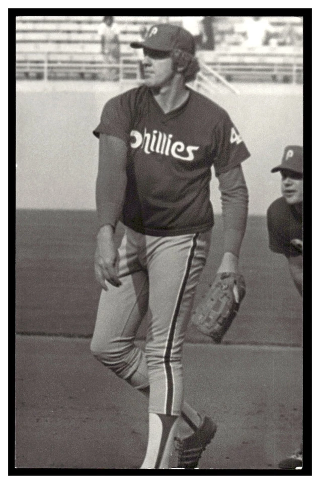 Ron Reed (1978) Philadelphia Phillies Vintage Baseball Postcard PCPH - Image 1 of 1