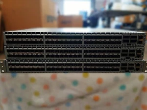 ARISTA 7050S-64 48 PORT ETHERNET SWITCH X2 PSU's 48 SFP+ and 4 QSFP+ interfaces - Picture 1 of 3