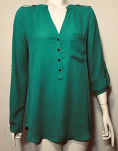 Kenneth Cole Reaction Womens Med 1/2 Button Blouse Green Vneck Roll tab sleeves - Picture 1 of 6