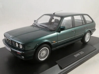 Norev BMW 325i Touring green metallic 1990 1/18 183219 - Immagine 1 di 3