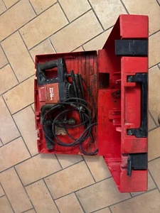 martello pneumatico marca Hilti TE 705, con custodia e punte. - Foto 1 di 2