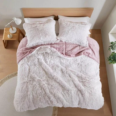 Intelligent Design Full/Queen Leena Shaggy Faux Fur Comforter Mini Set Pink