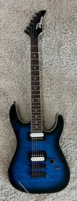 Guitarra Eléctrica Dean MDX, Edredón de Arce, Acabado Trans Blue Burst, Modelo MDX QM TBB Foto 1 de 4