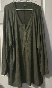 Damen 4x Langarm Tunika von Old Navy in olivgrün - Bild 1 von 3