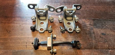 02-06 Acura RSX S OEM bisagras de puerta de pasajero con correa de tapón de control de puerta derecha Foto 1 de 4