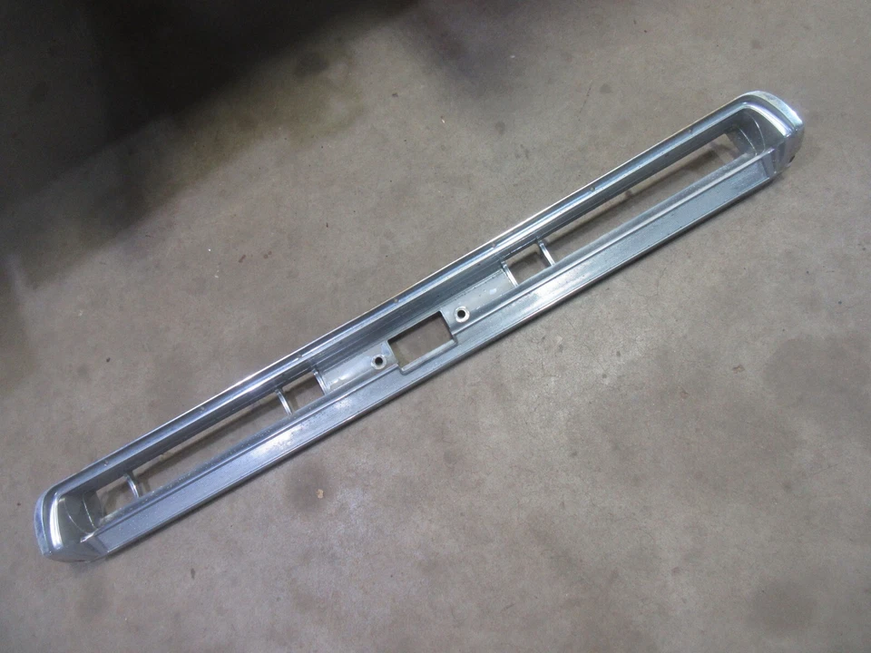 Pontiac Catalina Safari 1962 tablero interior cromo bisel envolvente moldura  Foto 1 de 4