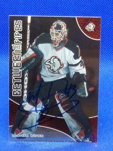 Martin Biron 2001-02 Between the Pipes #13 PERSONAL AUTOGRAPH Buffalo Sabres