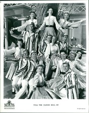 1947 Till The Clouds Roll By Original Press Photo Robert Walker Lucille Bremer