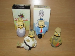 Group of 4 (2 Boxed) Vintage Eggbert & Friends Resin Figurines By Malcolm Bowmer - Foto 1 di 4