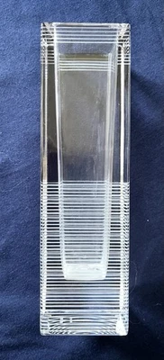 VERA WANG Wedgewood 方形蚀刻幻觉重水晶花瓶,8 英寸 — 第 1/4 张图片