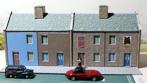 TT: 120 Gauge  Doubled Row With Back Yards building, diorama. - Picture 1 of 7