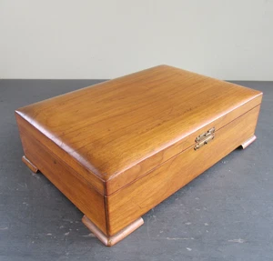 Vintage Holzschatulle mit Klappdeckel - Schmuck / Schmuckschatulle - Bild 1 von 13