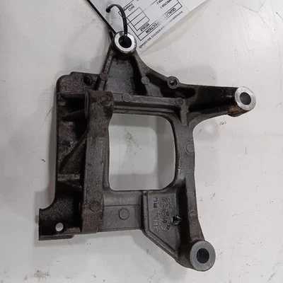 Soporte de montaje de compresor de aire acondicionado Subaru Outback Legacy 2018 2017 2016 2015 Foto 1 de 4