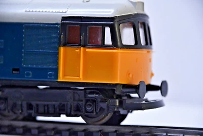 LIMA 4 PACK BLACK ROUND BUFFERS Lima Ref L1-37 FITS CLASS 33 LOCOS 00 GAUGE